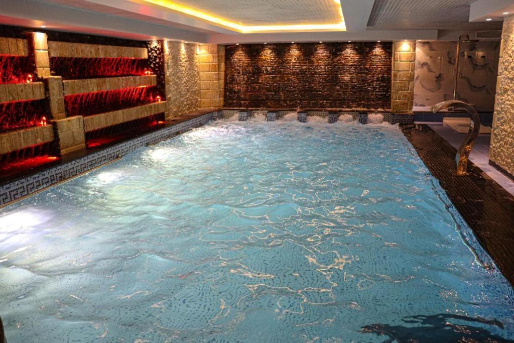 Rival Hotel Amman Bagian luar foto