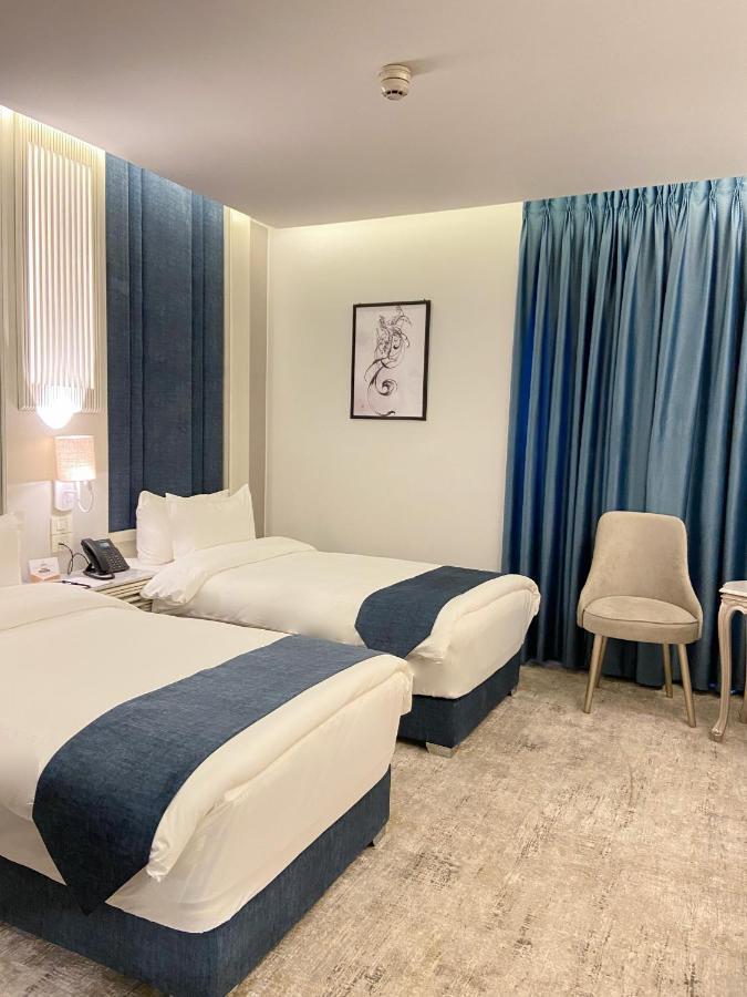 Rival Hotel Amman Bagian luar foto