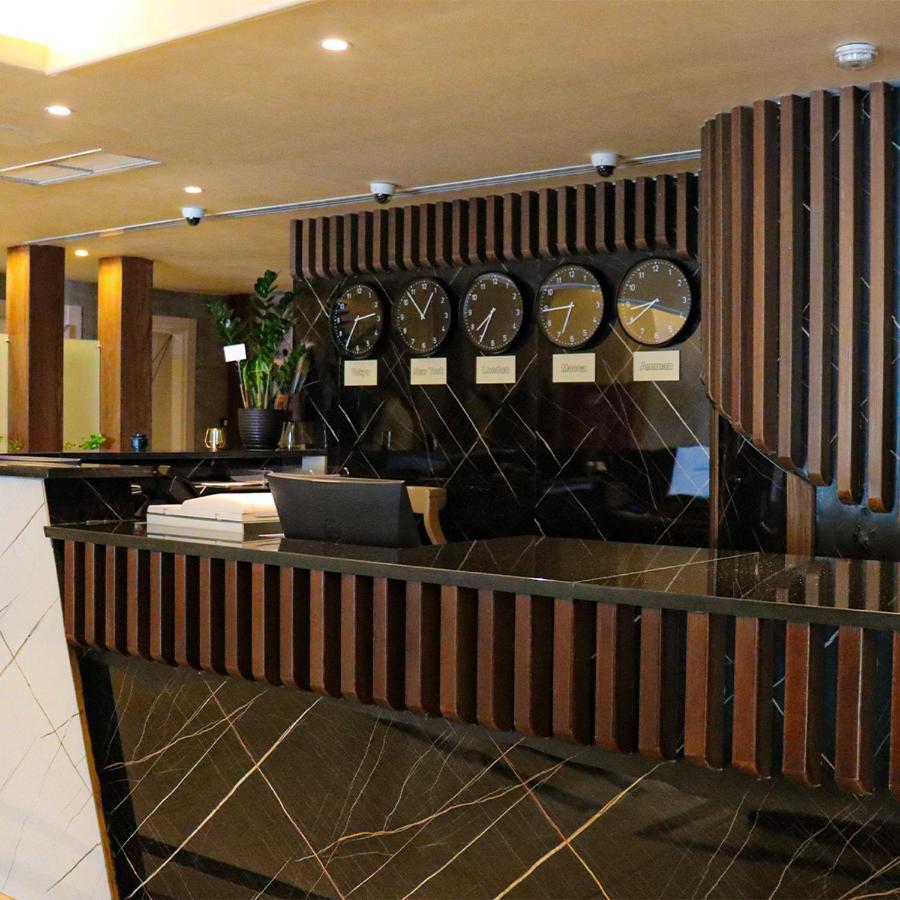 Rival Hotel Amman Bagian luar foto