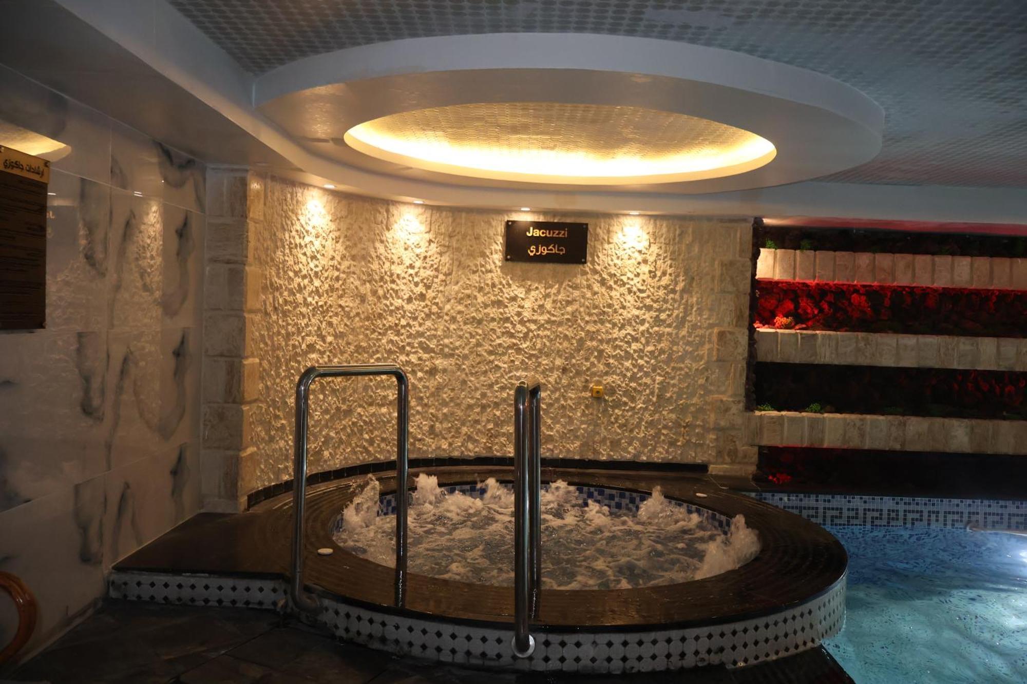 Rival Hotel Amman Bagian luar foto